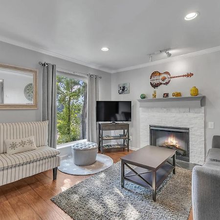 Nash Star Private Condo - 2Bed, 2Bath, Sleep 6, 25 Min Walk To Broadway And All Nashville Attractions, Pool, Gym Kültér fotó