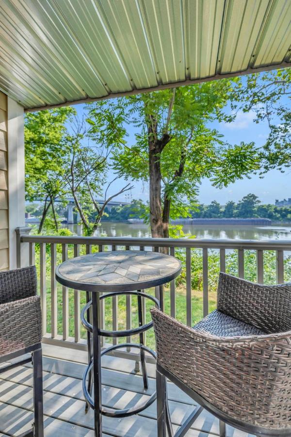 Nash Star Private Condo - 2Bed, 2Bath, Sleep 6, 25 Min Walk To Broadway And All Nashville Attractions, Pool, Gym Kültér fotó