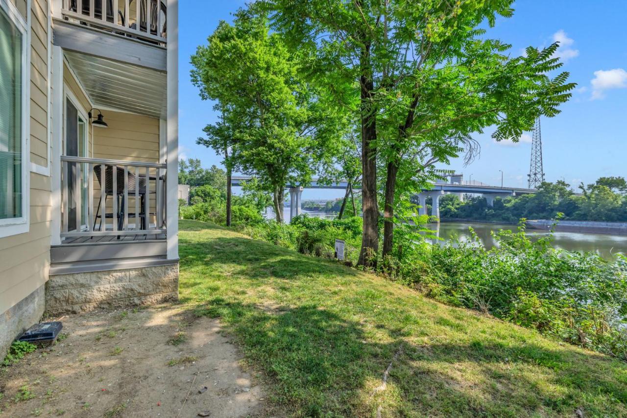 Nash Star Private Condo - 2Bed, 2Bath, Sleep 6, 25 Min Walk To Broadway And All Nashville Attractions, Pool, Gym Kültér fotó