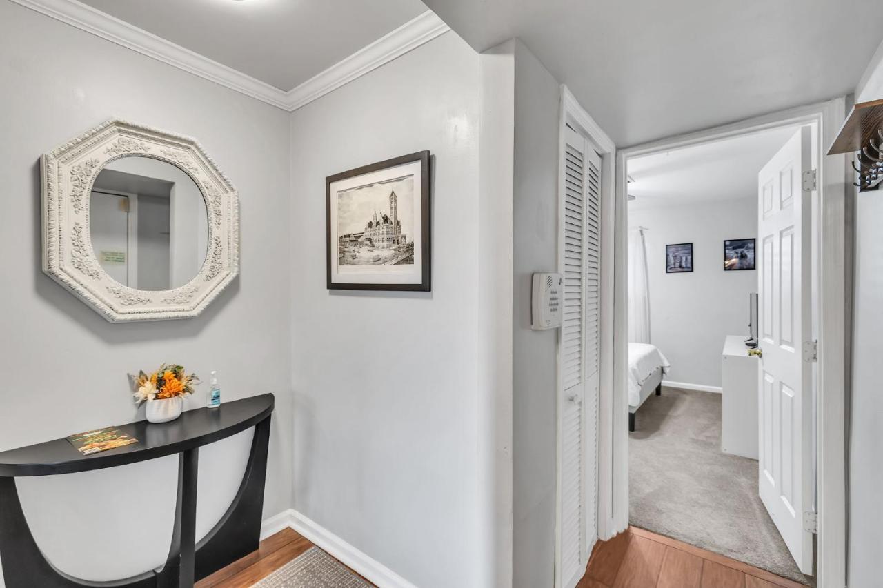 Nash Star Private Condo - 2Bed, 2Bath, Sleep 6, 25 Min Walk To Broadway And All Nashville Attractions, Pool, Gym Kültér fotó